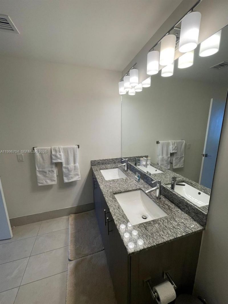 5350 NW 84th Ave, Unit 1803, Doral, FL 33166 Photo