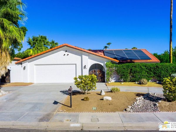 2750 E Vincentia Road, Palm Springs, CA 92262