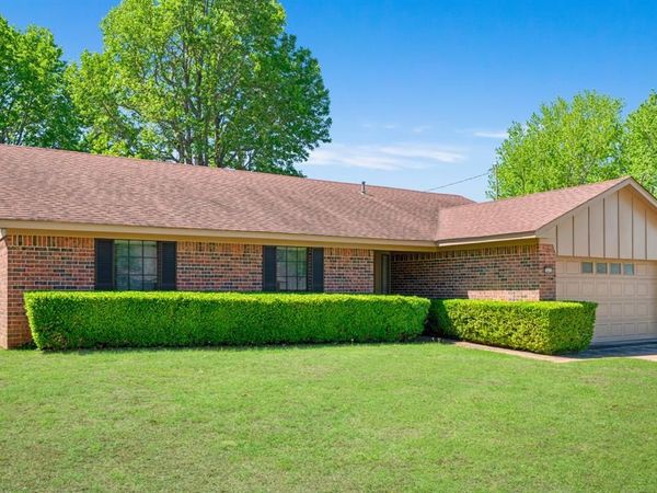 3440 Reno Drive, Paris, TX 75462