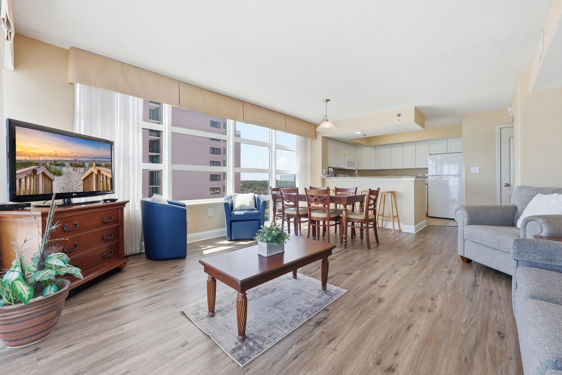 2504 N Ocean Blvd. Photo 17