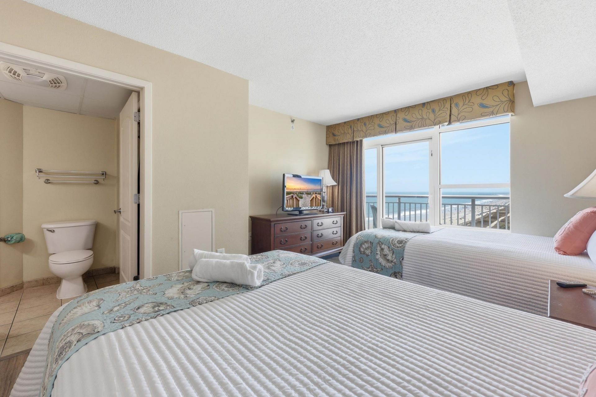 2504 N Ocean Blvd. Photo 30