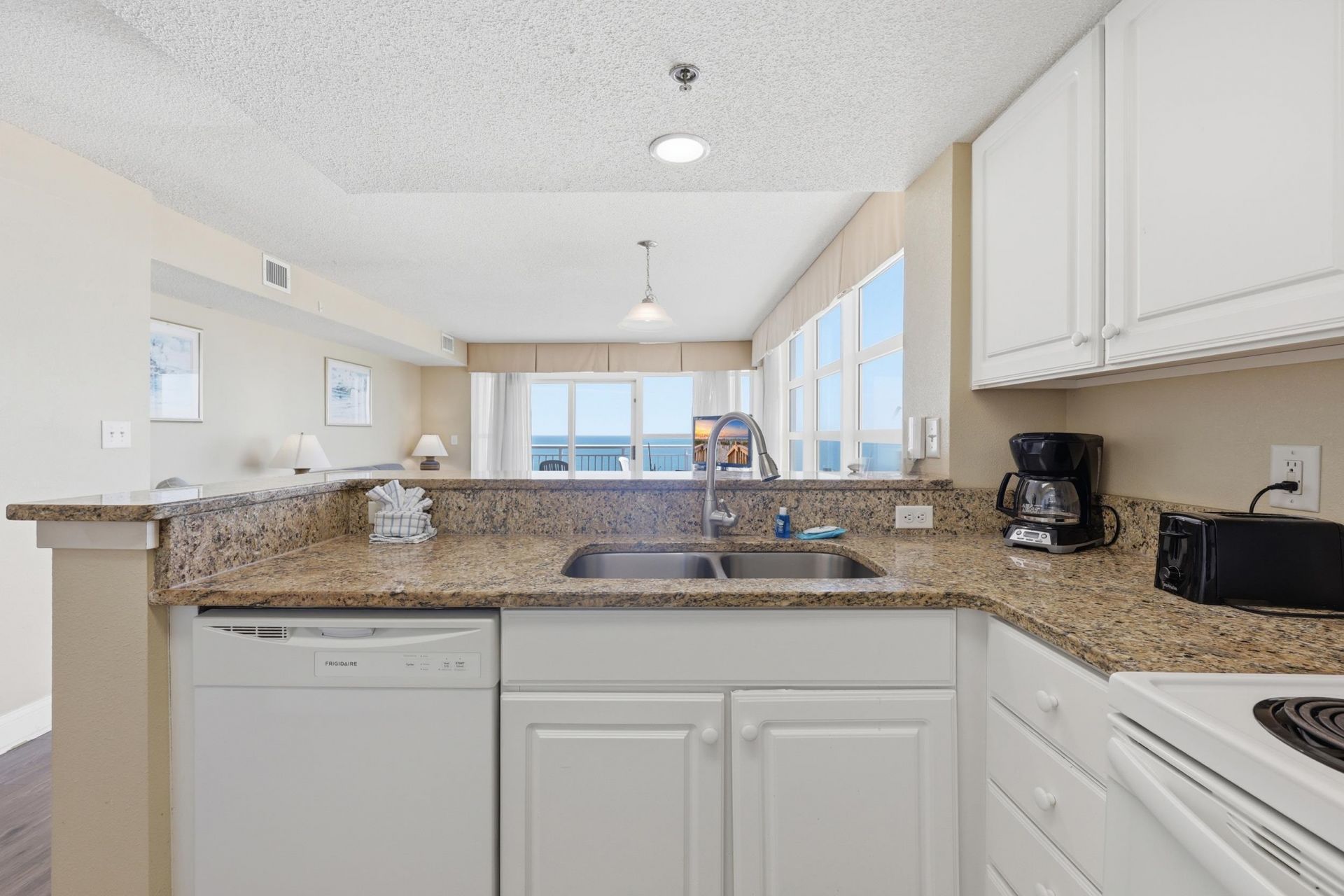 2504 N Ocean Blvd. Photo 7