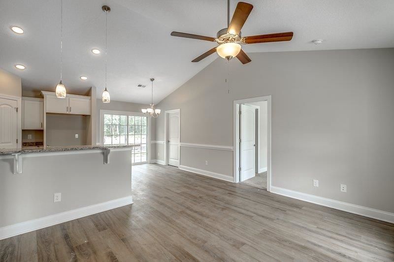 2605 Cottonwood Dr. Photo 13