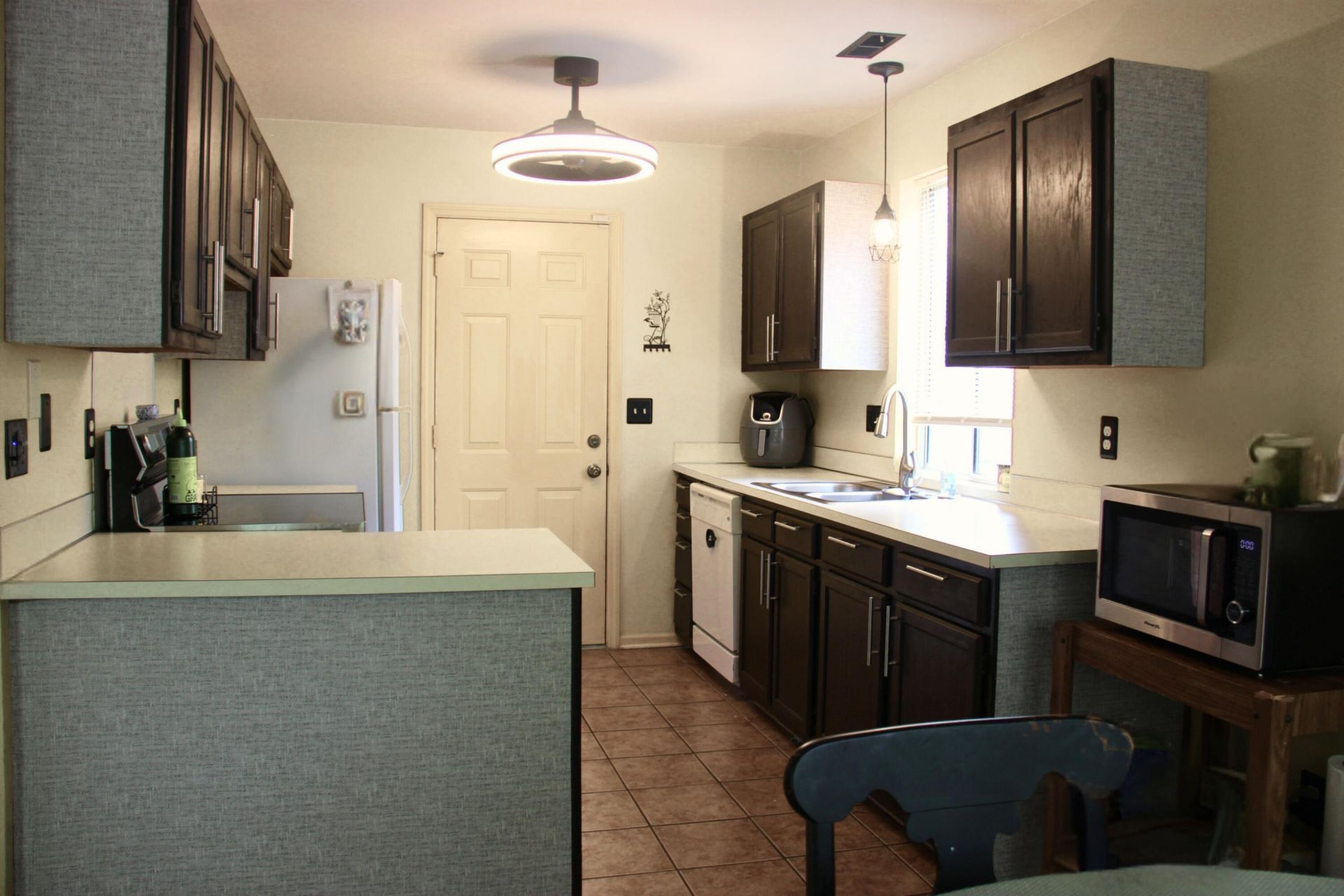 444 Indigo Road Photo 7