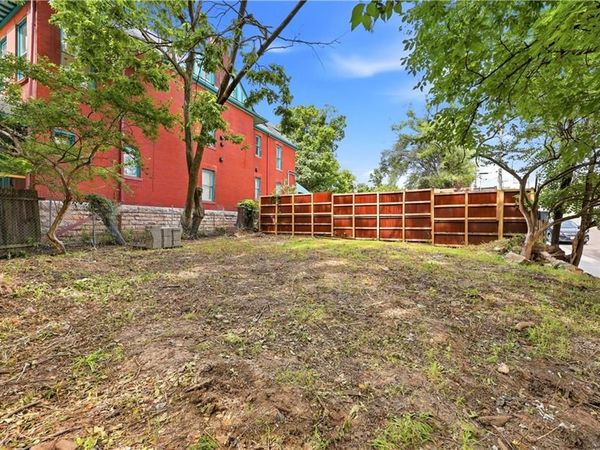 1700 Jefferson Street, Kansas City, MO 64108