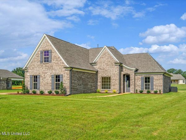 7686 John Elliott Lane, Hernando, MS 38632