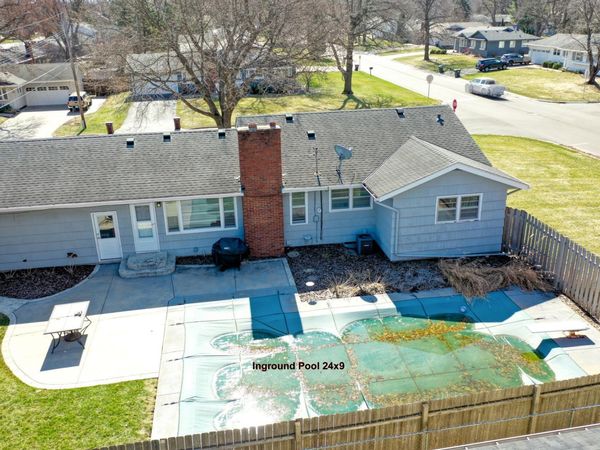 725 Pontiac Place, Mendota Heights, MN 55120