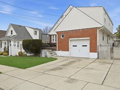 117 Terrace Avenue Floral Park, NY 11001