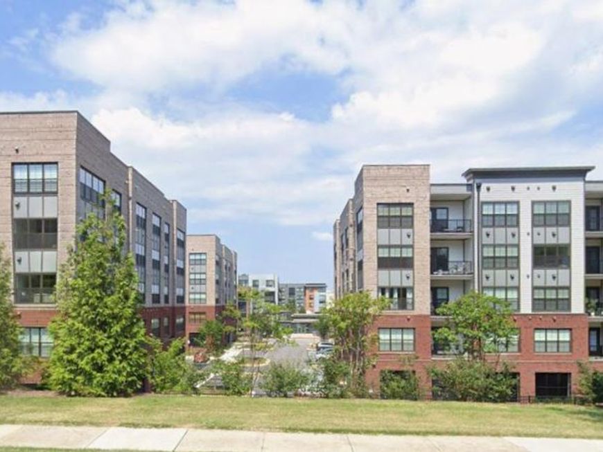 102 Saint Ives Place, Unit 401, Oxon Hill, MD 20745 Main Photo