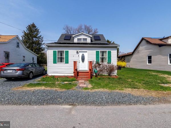 812 SILVER AVENUE, BALTIMORE, MD 21221