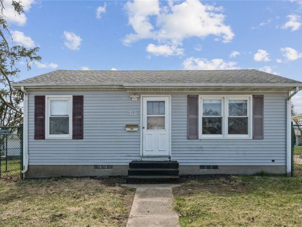 314 1st Street , Atkins, IA 52206
