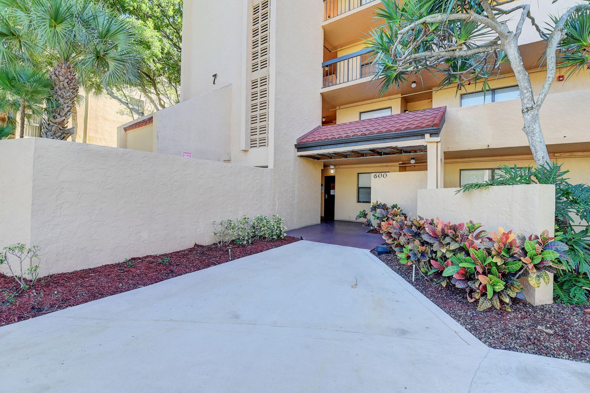 600 Egret Circle, Unit 7505, Delray Beach, FL 33444 Photo