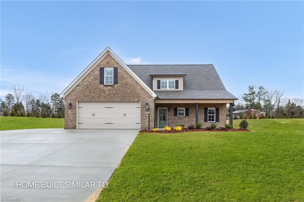 355 Enclave Drive, Clemmons, NC 27012 Main Photo