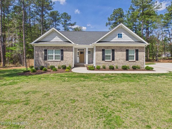 409 Piney Oak Drive, Carthage, NC 28327