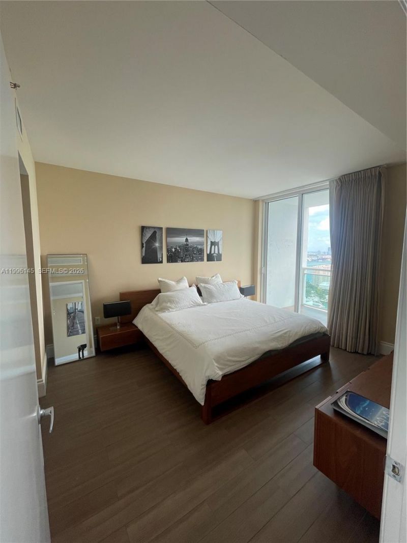951 Brickell Ave , Unit 3506, Miami, FL 33131 Photo