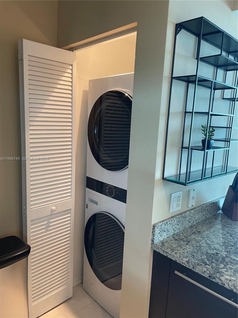 951 Brickell Ave , Unit 3506, Miami, FL 33131 Photo