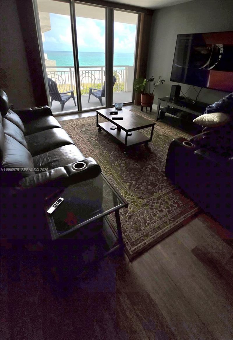 5825 Collins Ave , Unit 8J, Miami Beach, FL 33140 Photo