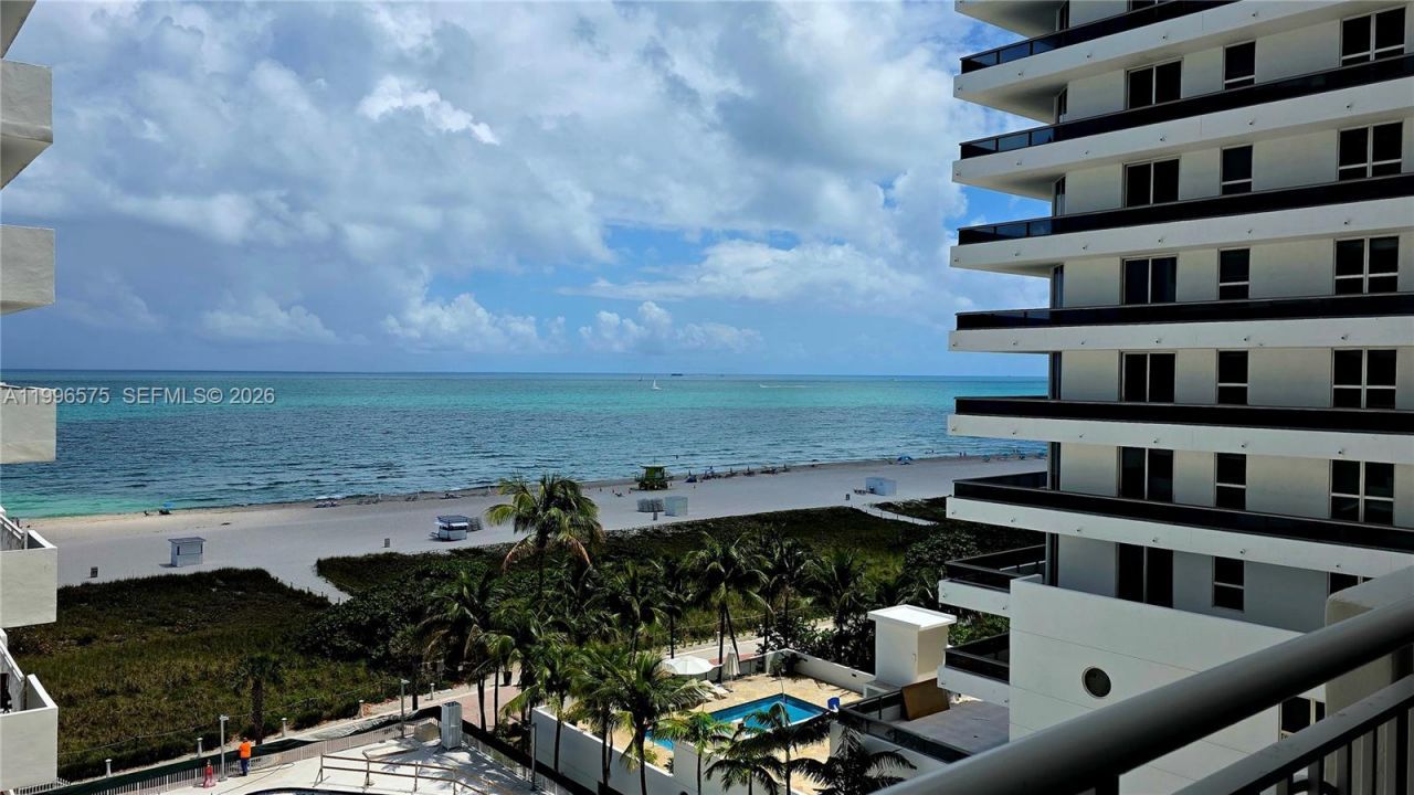 5825 Collins Ave , Unit 8J, Miami Beach, FL 33140 Photo