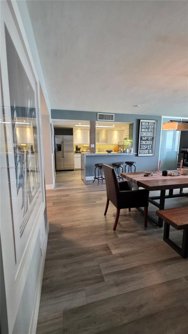 5825 Collins Ave , Unit 8J, Miami Beach, FL 33140 Photo