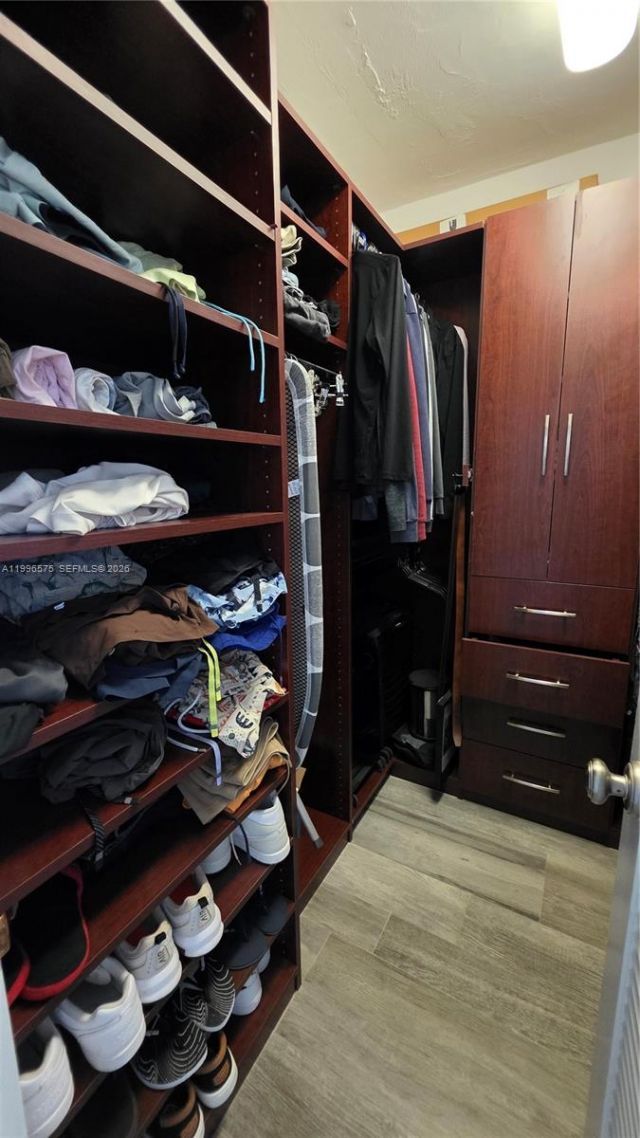 5825 Collins Ave , Unit 8J, Miami Beach, FL 33140 Photo