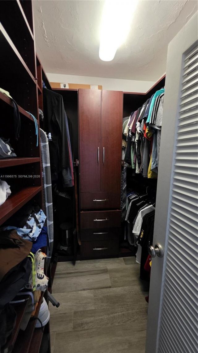 5825 Collins Ave , Unit 8J, Miami Beach, FL 33140 Photo