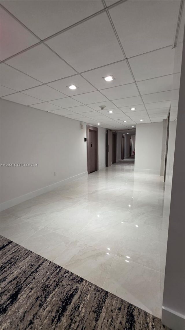 5825 Collins Ave , Unit 8J, Miami Beach, FL 33140 Photo