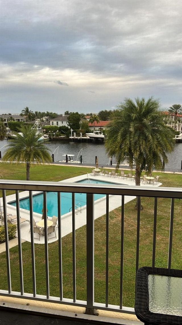 230 N Federal Hwy, Unit 305, Deerfield Beach, FL 33441 Photo