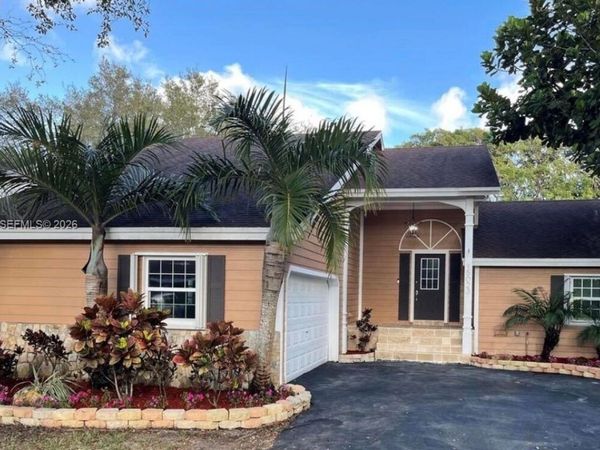 15023 SW 139th Pl, Miami, FL 33186