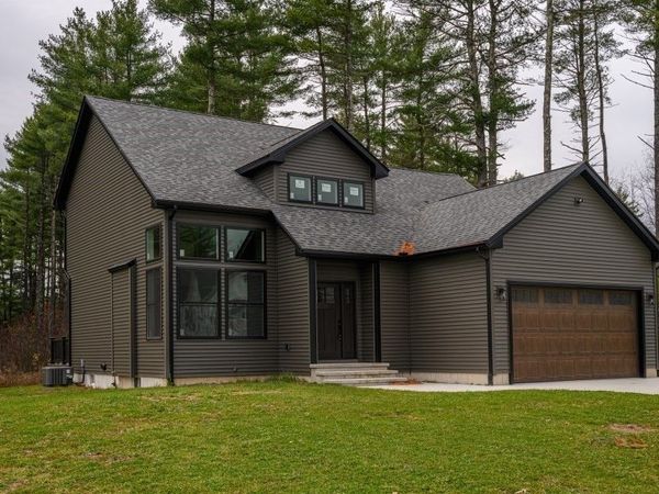 LOT U Woodland, Belchertown, MA 01007