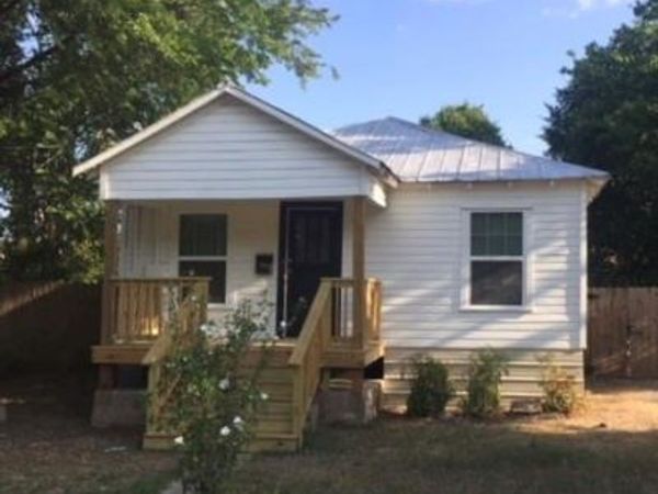 1109 Emile ST, Bastrop, TX 78602