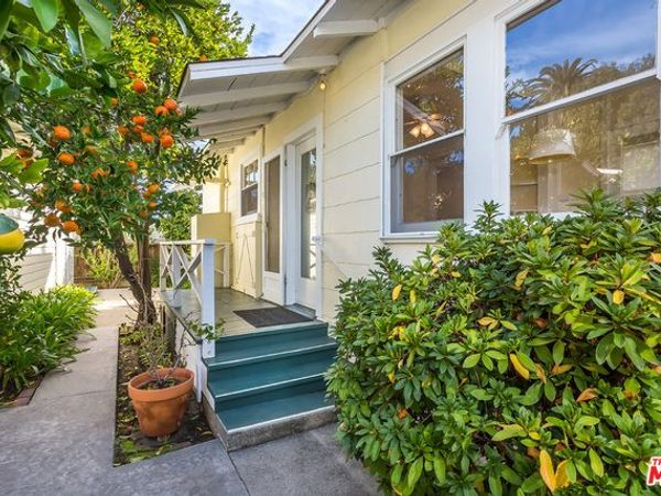 9980 BRADDOCK Drive, Culver City, CA 90232