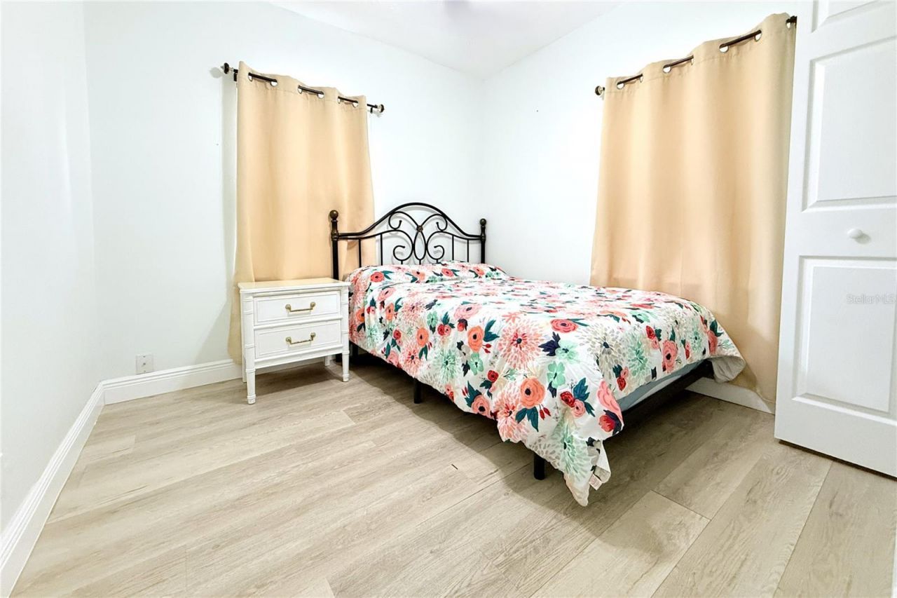 1302 E 33rd Avenue, Tampa, FL 33603 Photo