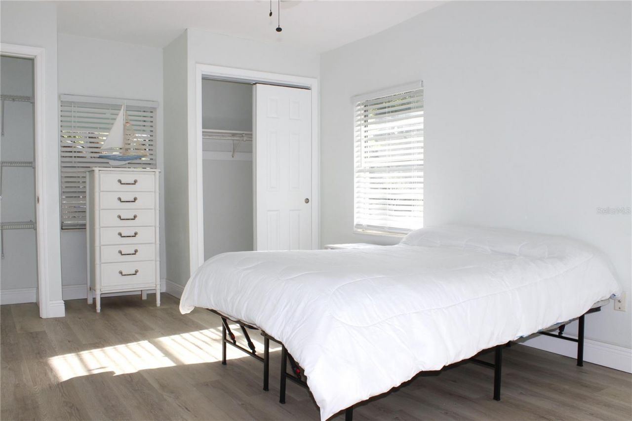 1302 E 33rd Avenue, Tampa, FL 33603 Photo