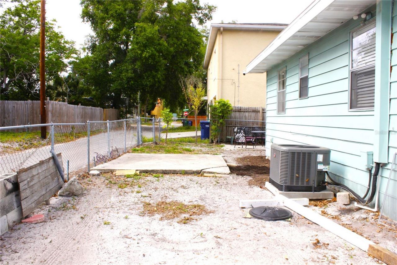 1302 E 33rd Avenue, Tampa, FL 33603 Photo