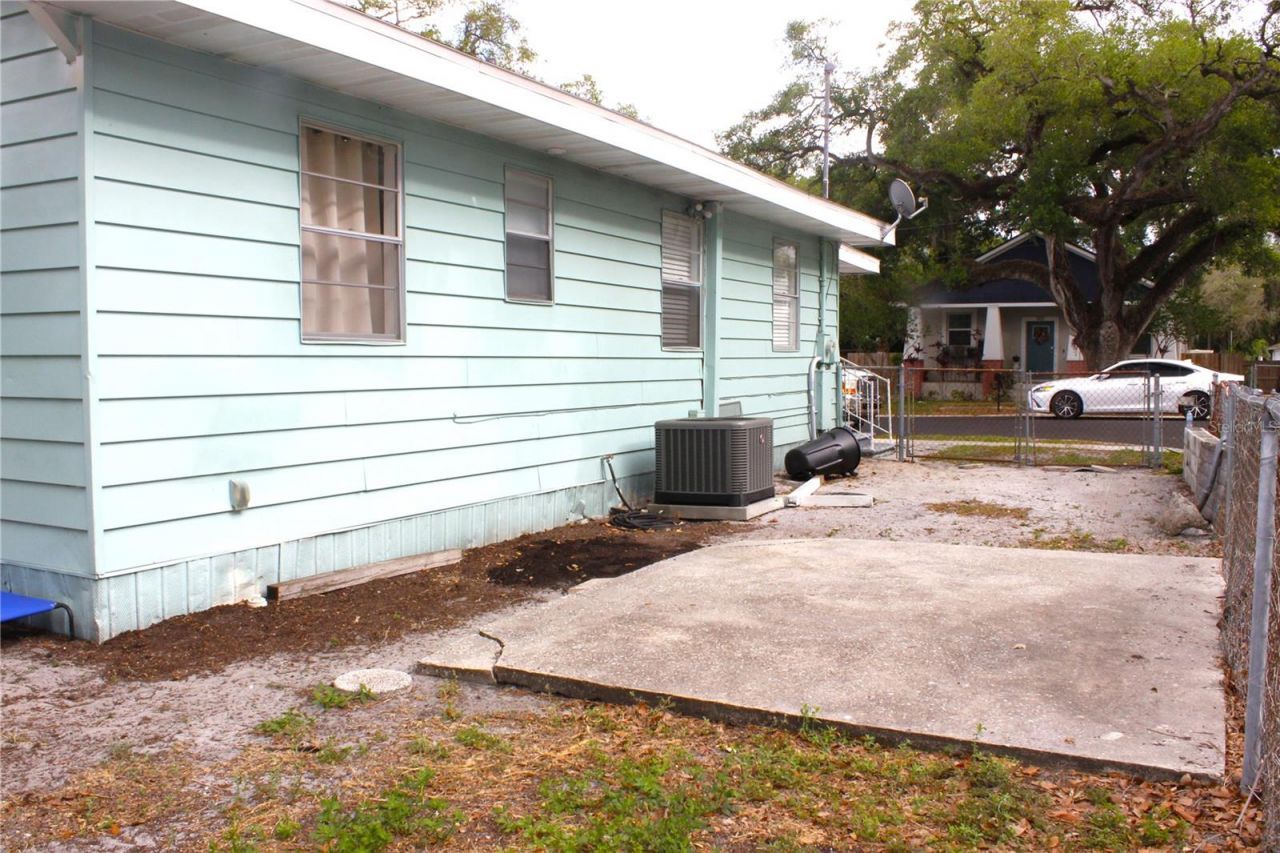 1302 E 33rd Avenue, Tampa, FL 33603 Photo