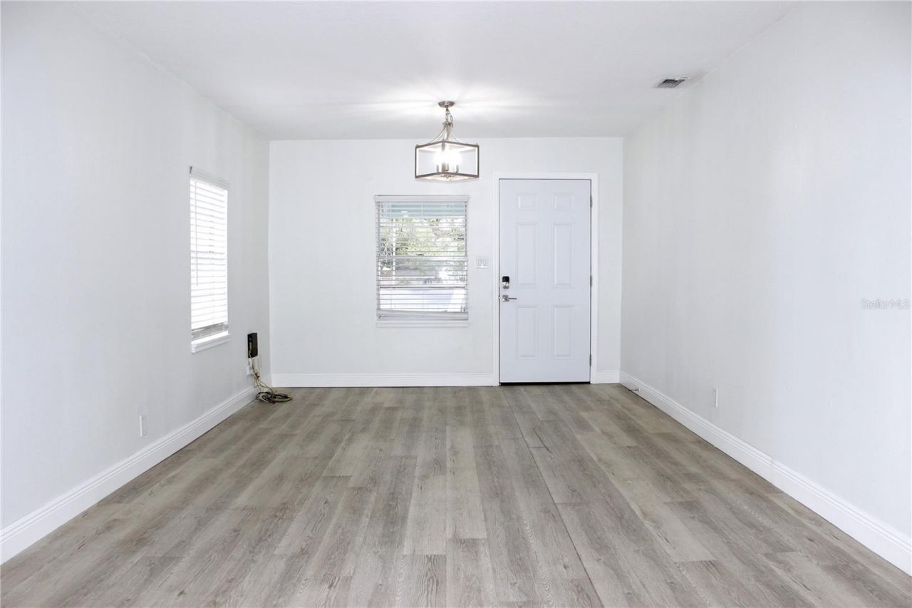 1302 E 33rd Avenue, Tampa, FL 33603 Photo