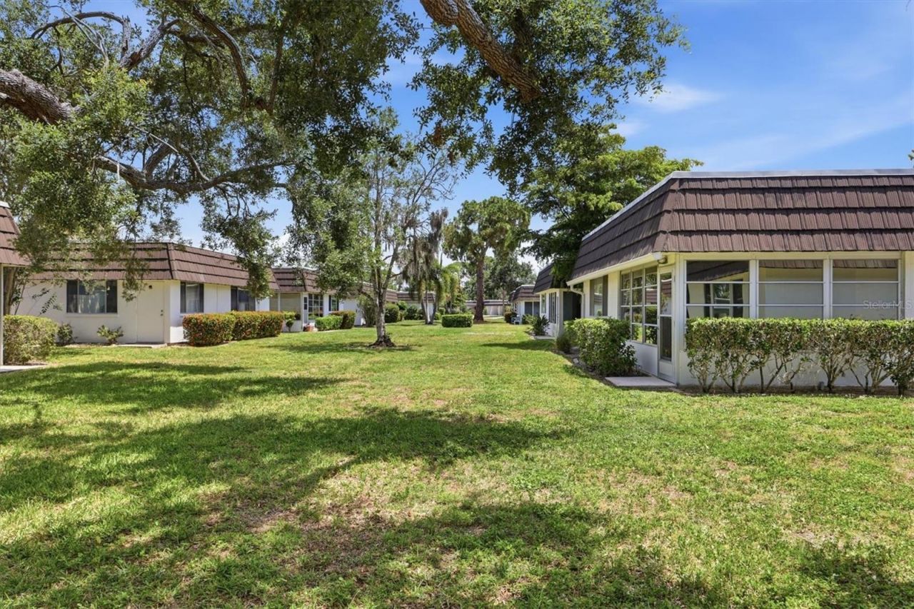1505 Lakeside Way, Unit 153, Sarasota, FL 34232 Photo