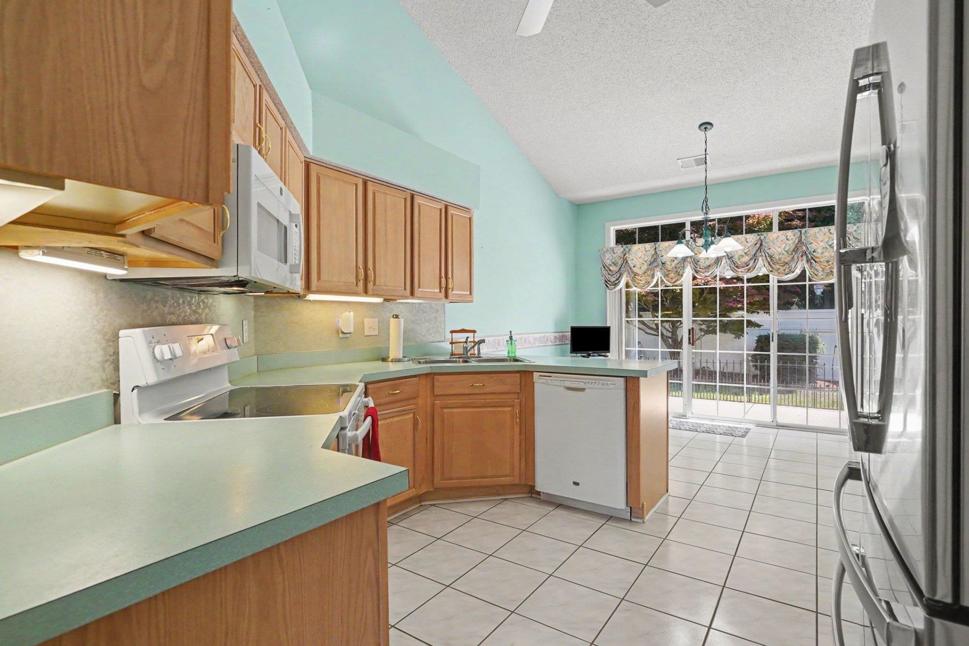 1217 Loblolly Ln. Photo 9