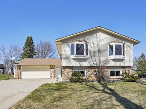 15809 Harmony Way Court, Apple Valley, MN 55124