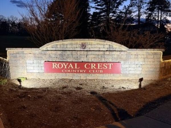 23 Rainbow Pond Dr, Unit D1, Walpole, MA 02081