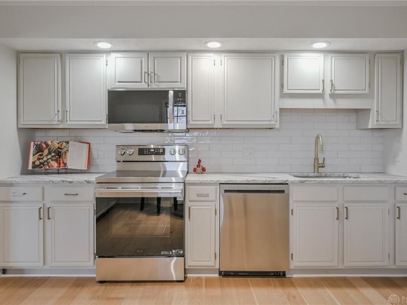 732 Grandview Drive, Springfield, OH 45503 Photo 11