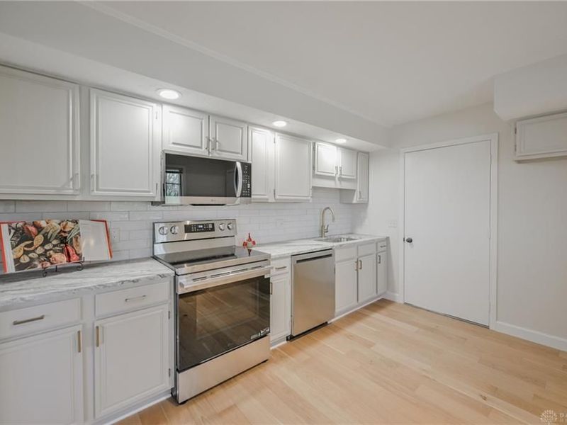 732 Grandview Drive, Springfield, OH 45503 Photo 8