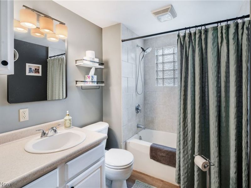 8 Nesbitt Street , Poland, OH 44514 Photo 17