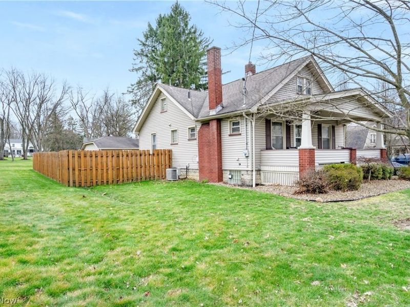 8 Nesbitt Street , Poland, OH 44514 Photo 3