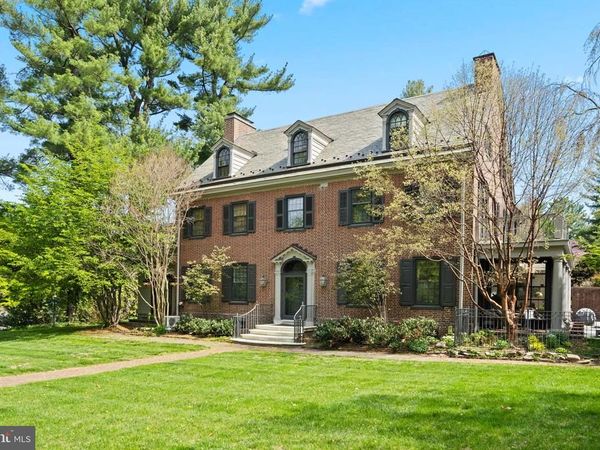 8219 SAINT MARTINS LANE, PHILADELPHIA, PA 19118