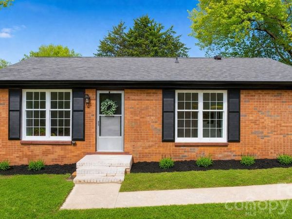 1307 6th Avenue NW, Conover, NC 28613