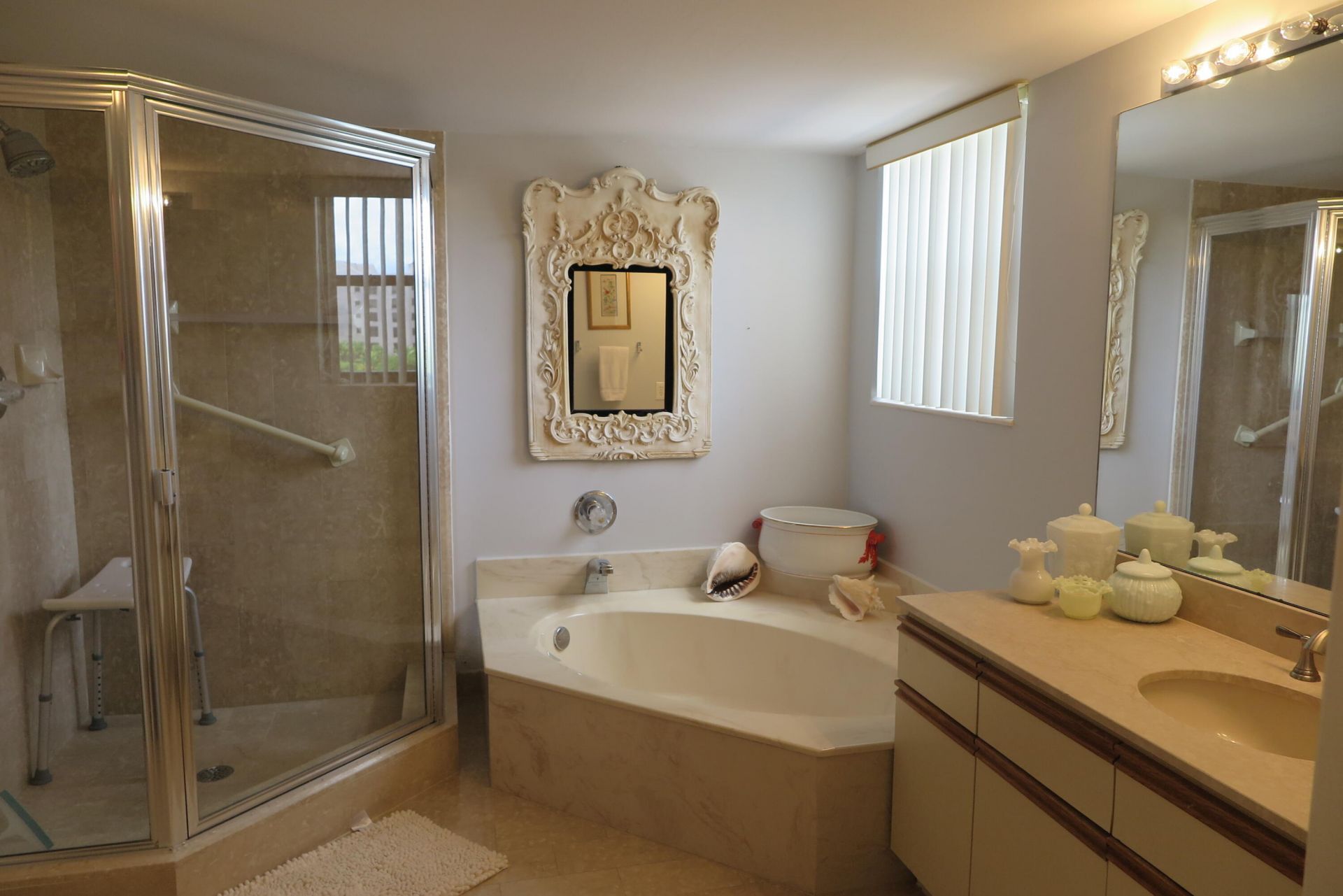 7578 Regency Lake Drive, Unit 501, Boca Raton, FL 33433 Photo