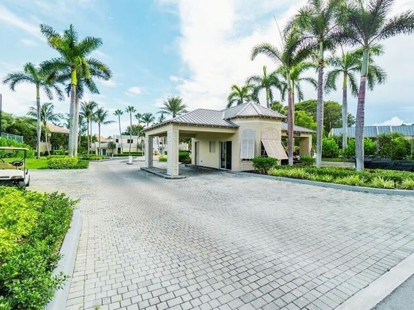 9 Royal Palm Way, Unit 2010, Boca Raton, FL 33432