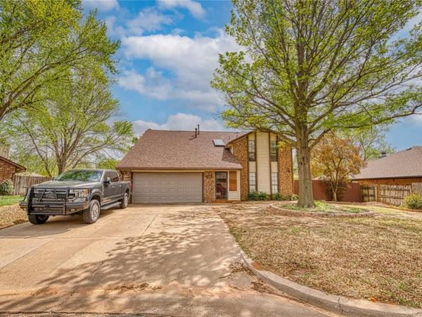 112 Jackson Avenue, Weatherford, OK 73096
