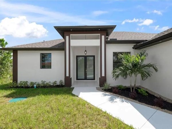 218 Irving AVE, LEHIGH ACRES, FL 33936